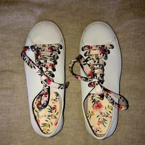 Adorable Loft Size 6 sneakers with floral ties!